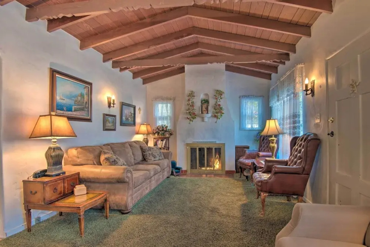 Avalon Escape: Everything Within Walking Distance!