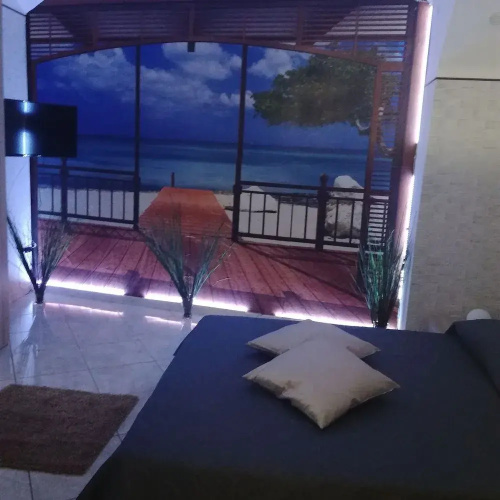 Giannas relax