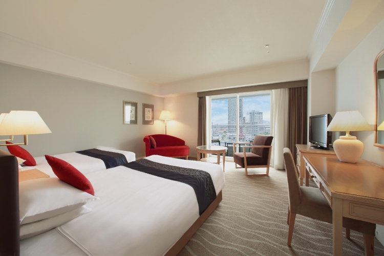 Standard Twin room with West view