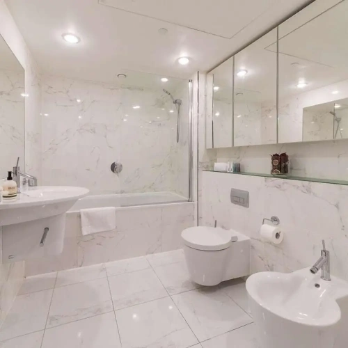 3 Bedrooms Apartment
