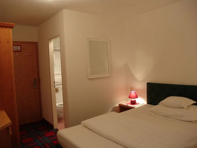 Schindler Hotel
