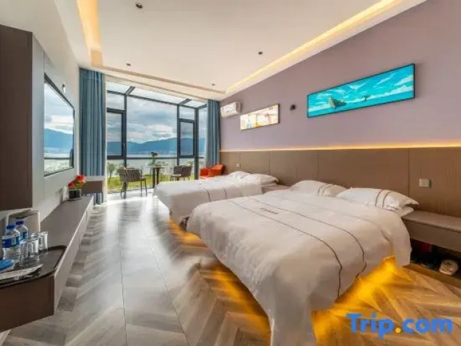 Standard Twin room with balcony and with sea view