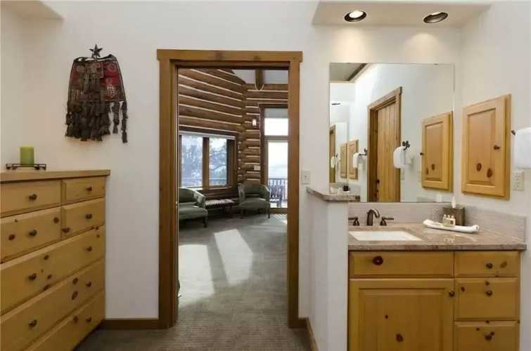 Ponderosa Lodge
