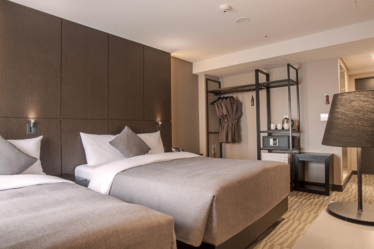 Standard Twin Family room