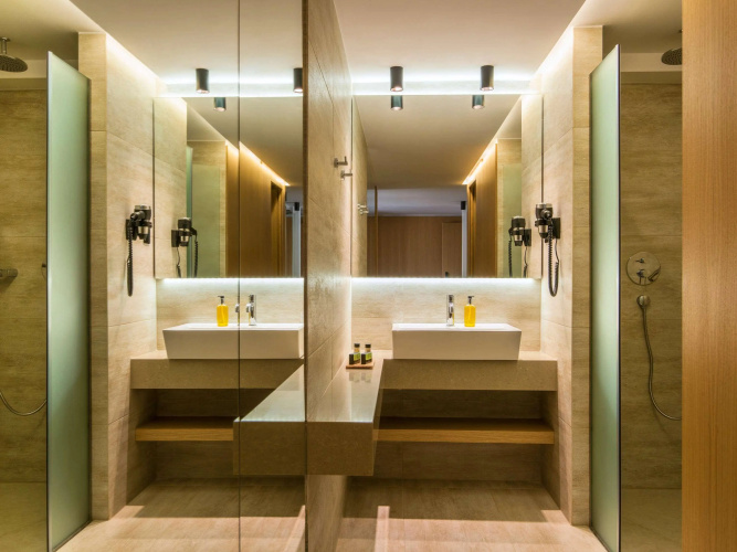 Ibis Styles Heraklion Central photo 11