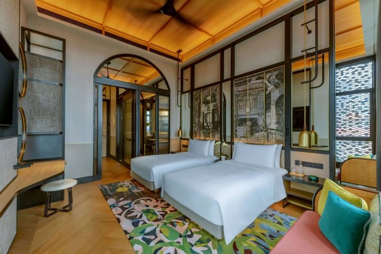 Deluxe Twin room with balcony