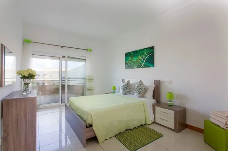 Albufeira - Apartment - Sleeps 4 - Seaside