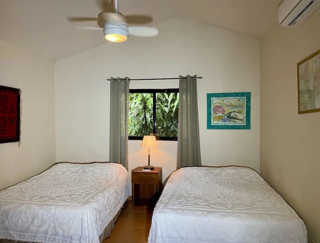 2 Bedrooms Cottage