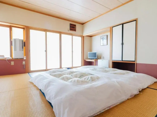 Economy Quadruple room