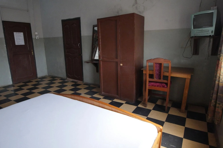 St. Sam Hotel Kamusi