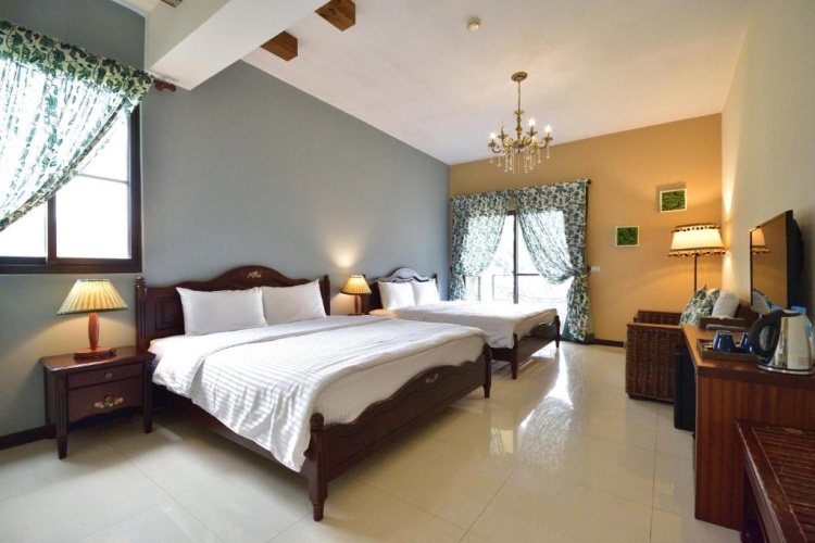 Standard Quadruple room