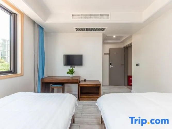 Standard Twin Family room