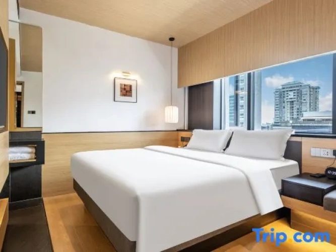 2 Bedrooms Double Family Suite with partial view