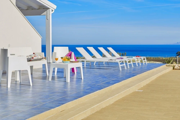 3 Bedrooms Villa