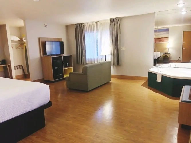 Deluxe Double Suite