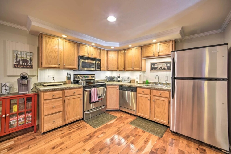 2 Bedrooms Apartment