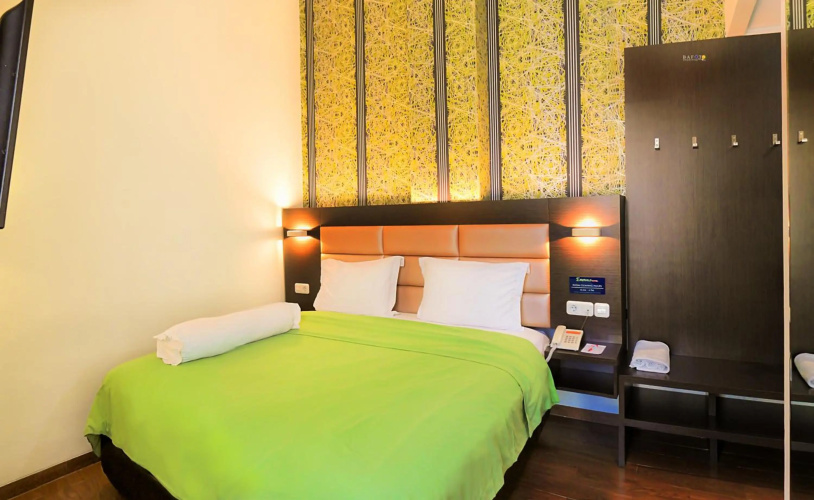 Emerald Hotel