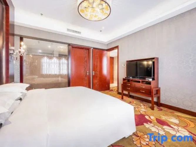 3 Bedrooms Suite