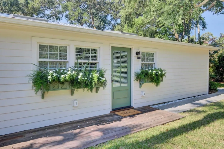 4 Bedrooms Cottage