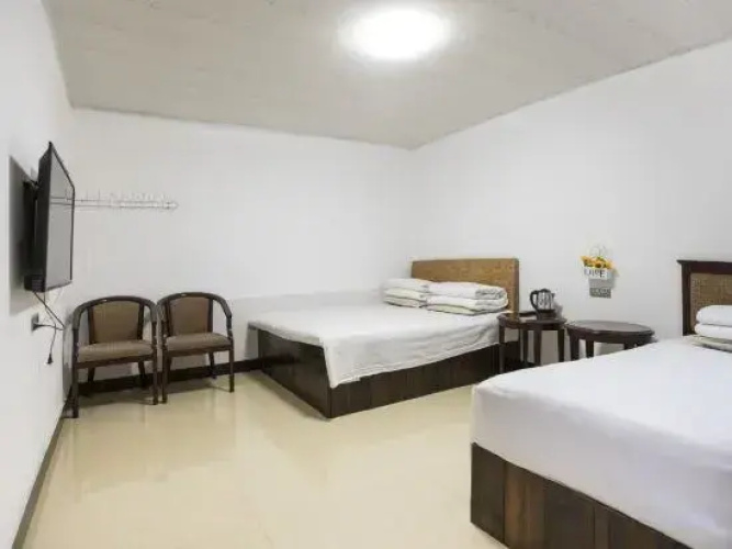 Changbai Dajun Hotel(长白山依林小筑客栈)