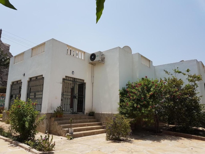 2 Bedrooms Villa