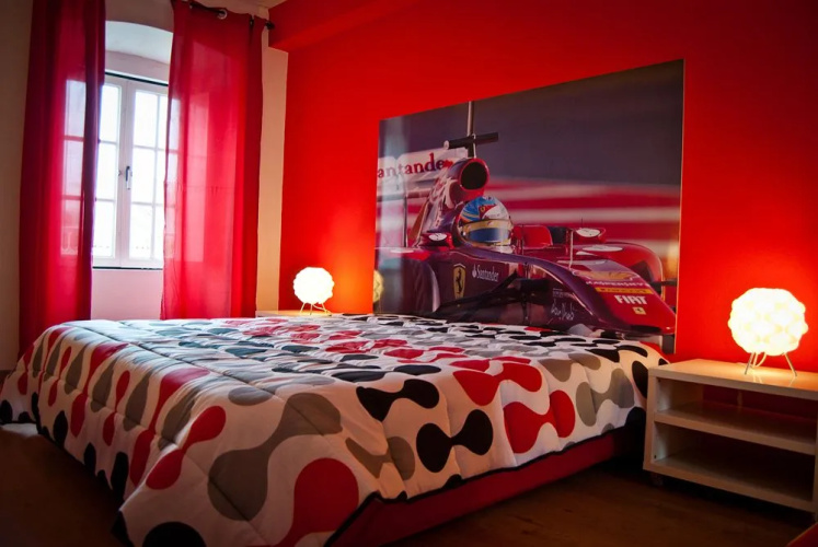 D. Dinis Low Cost Hostel