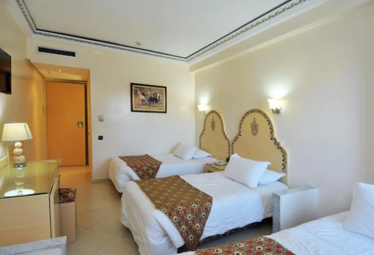 Standard Triple room with balcony