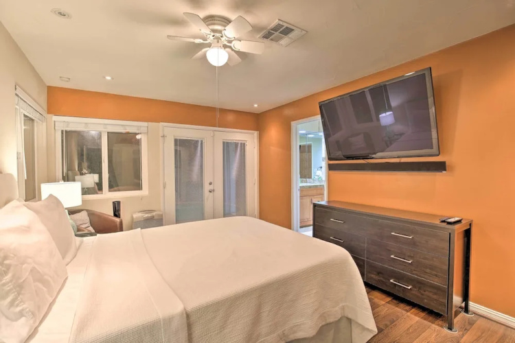 Palm Desert Abode: Pool, Walk to El Paseo District