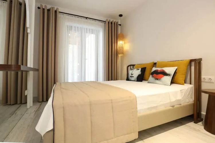 Alp Suites Safran
