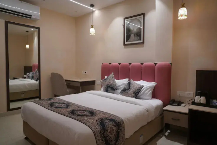 Hotel Anant Inn