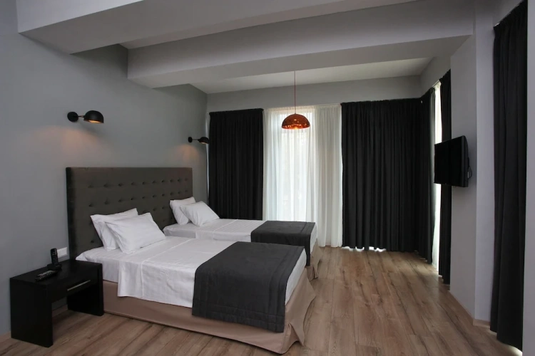 Standard Twin room with balcony
