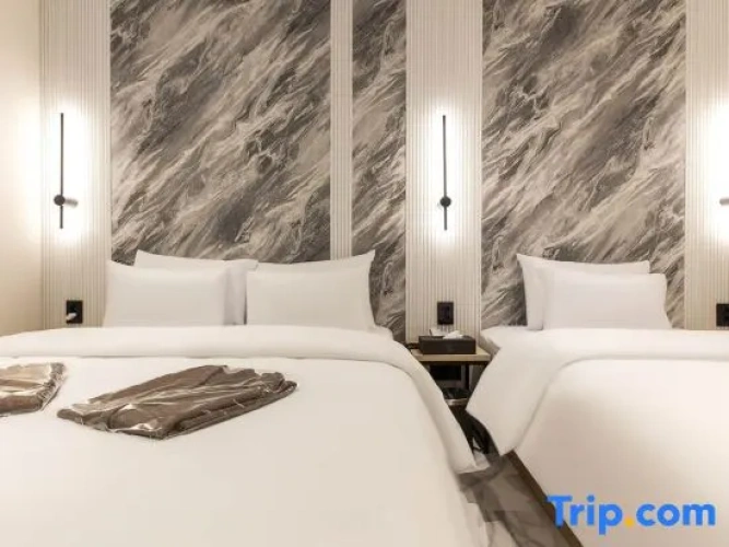 Premium Twin room