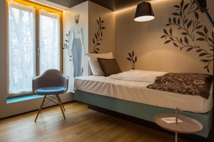 Single Mini Single Suite