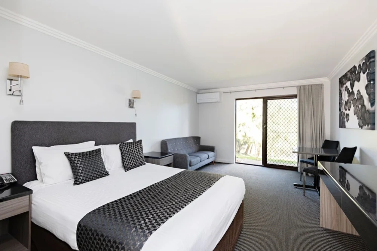Executive Double room with lake view