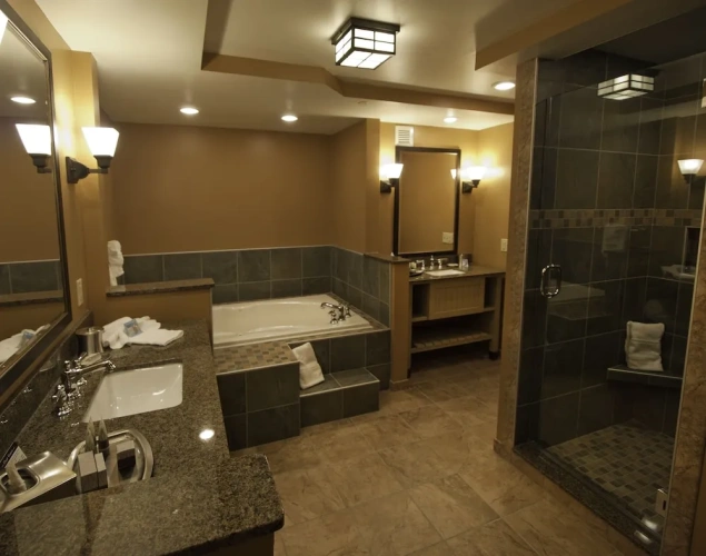 Double Suite with land view