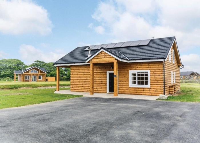 2 Bedrooms Cottage