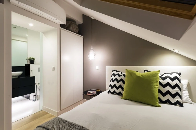2 Bedrooms Duplex Apartment