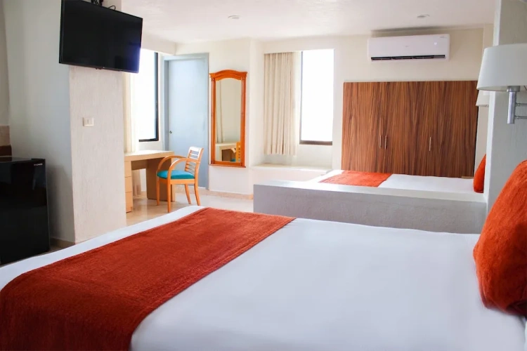 Standard Double room with city view