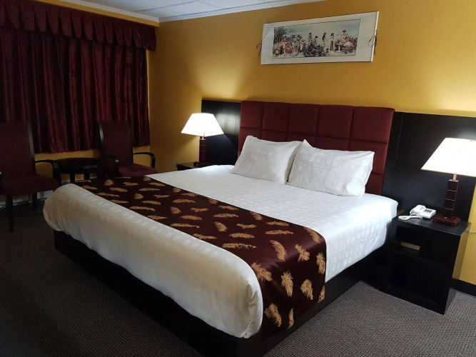 Alpine Inn & Suites