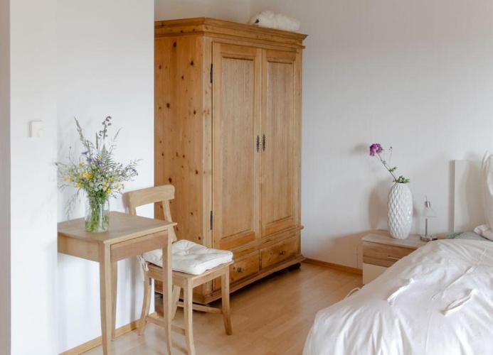 4 Bedrooms Cottage