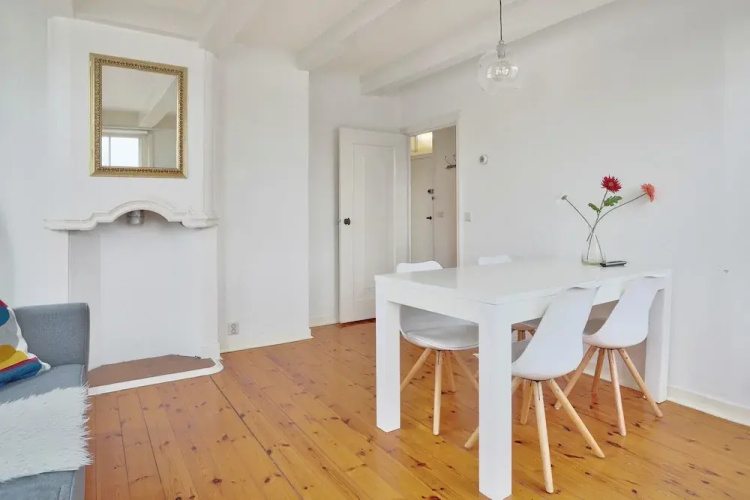 Water View Apartment