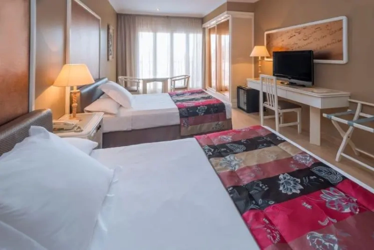 Triple room