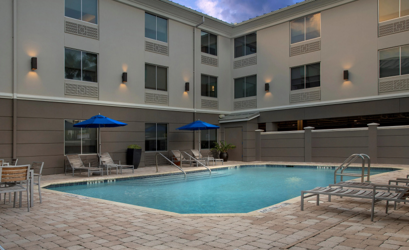 Holiday Inn Express Jacksonville Beach photo 17