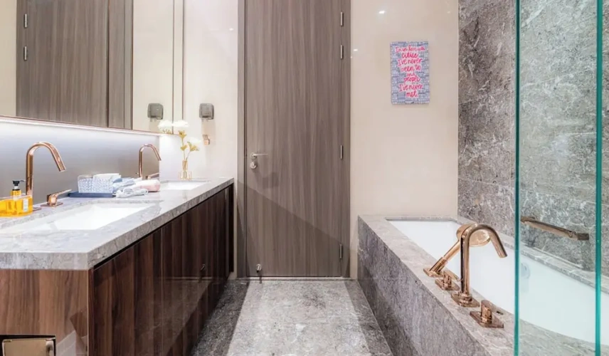 3 Bedrooms Premium Suite with city view