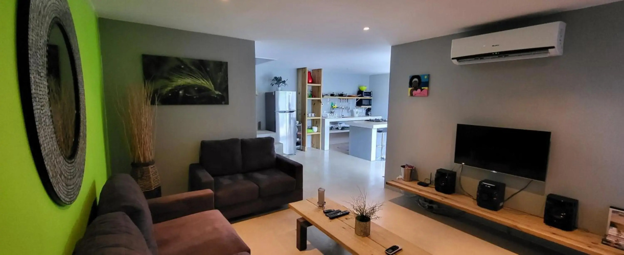 Sunny Hill Apartment