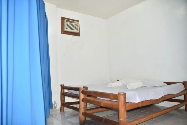Standard Sextuple room