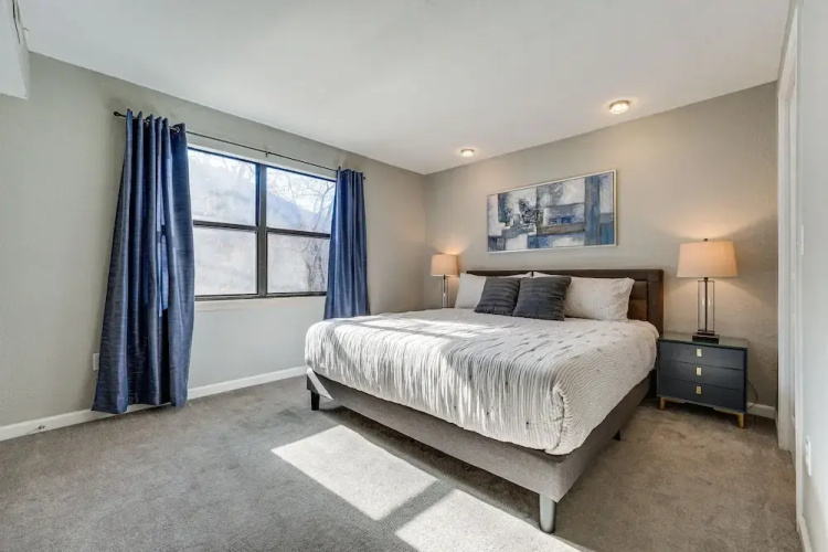Lakefront Branson Penthouse w/ Resort Amenities!