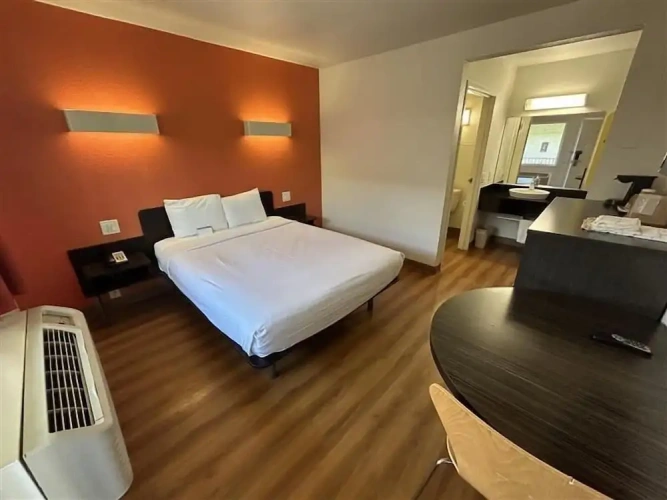 Standard Double Suite