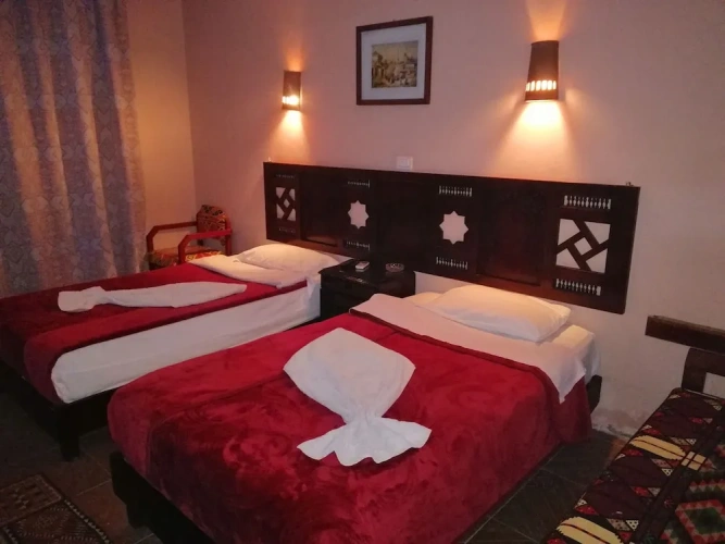 Standard room with balcony and with partial sea view