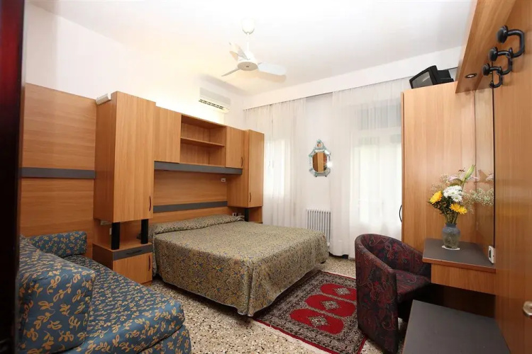 Camping Hotel Valdor